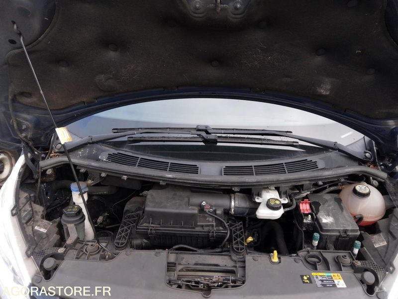 FORD - TRANSIT - Non roulant - 2015 (202 500km) - Μικρό λεωφορείο, Επιβατικό βαν: φωτογραφία 4 FORD - TRANSIT - Non roulant - 2015 (202 500km) - Μικρό λεωφορείο, Επιβατικό βαν: φωτογραφία 4