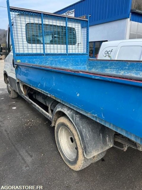FOURGON BENNE 3.5 T IVECO DAILY 35-150 2018 120 000 KM - Όχημα με ανατρεπομενη καροτσα: φωτογραφία 2 FOURGON BENNE 3.5 T IVECO DAILY 35-150 2018 120 000 KM - Όχημα με ανατρεπομενη καροτσα: φωτογραφία 2