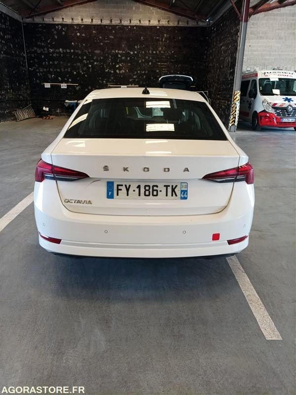 FY-186-TK - Non Roulant - SKODA OCTAVIA - VP - 331 460 Kms - Αυτοκίνητο: φωτογραφία 4 FY-186-TK - Non Roulant - SKODA OCTAVIA - VP - 331 460 Kms - Αυτοκίνητο: φωτογραφία 4