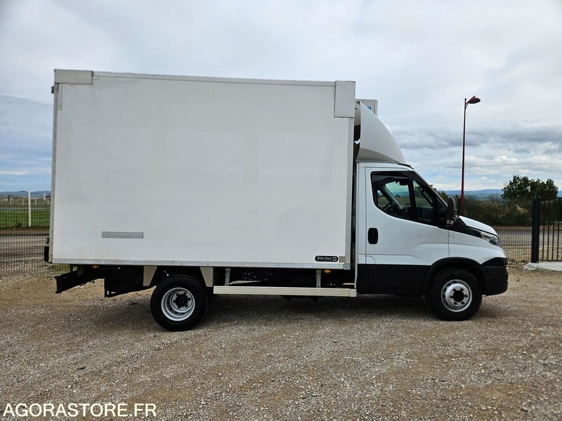 IVECO DAILY 72C21 PORTE VIANDE FRIGORIFIQUE - 2017 - Φορτηγό: φωτογραφία 1 IVECO DAILY 72C21 PORTE VIANDE FRIGORIFIQUE - 2017 - Φορτηγό: φωτογραφία 1