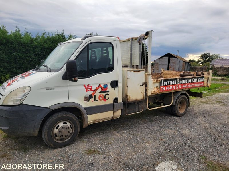 Iveco 35c12 - Όχημα με ανατρεπομενη καροτσα: φωτογραφία 1 Iveco 35c12 - Όχημα με ανατρεπομενη καροτσα: φωτογραφία 1