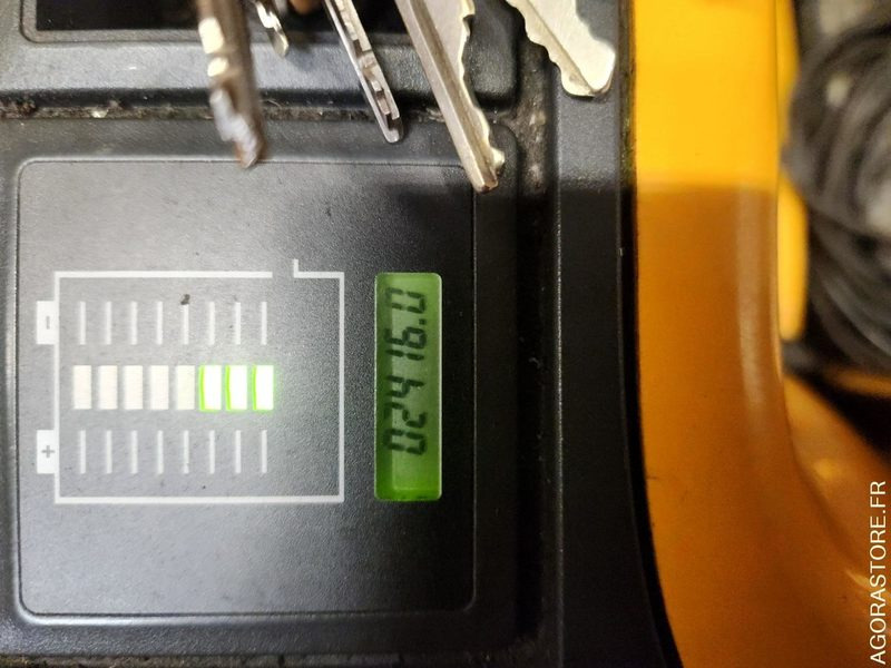 JUNGHIENRICH EJC 110 2500MM - Ανυψωτικό μηχάνημα: φωτογραφία 2 JUNGHIENRICH EJC 110 2500MM - Ανυψωτικό μηχάνημα: φωτογραφία 2