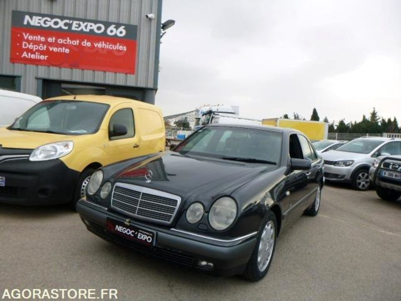 MERCEDES classe E 420 v8 W210 - 1996 - immatriculation espagnole vente pour pro - Αυτοκίνητο: φωτογραφία 4 MERCEDES classe E 420 v8 W210 - 1996 - immatriculation espagnole vente pour pro - Αυτοκίνητο: φωτογραφία 4