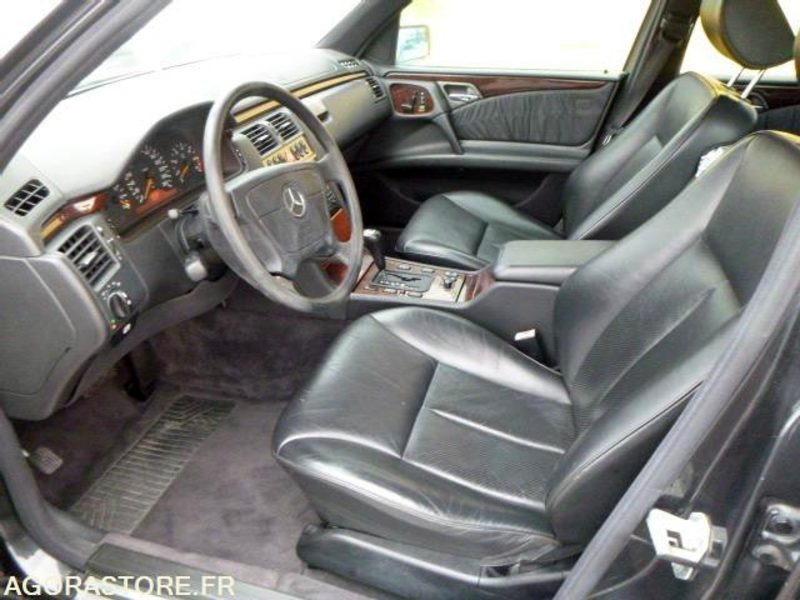 MERCEDES classe E 420 v8 W210 - 1996 - immatriculation espagnole vente pour pro - Αυτοκίνητο: φωτογραφία 5 MERCEDES classe E 420 v8 W210 - 1996 - immatriculation espagnole vente pour pro - Αυτοκίνητο: φωτογραφία 5