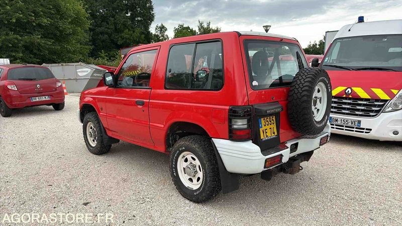 MITSUBISHI MONTERO 103 145 Kms - 2004 - 3595 YE 74 - SUV: φωτογραφία 2 MITSUBISHI MONTERO 103 145 Kms - 2004 - 3595 YE 74 - SUV: φωτογραφία 2
