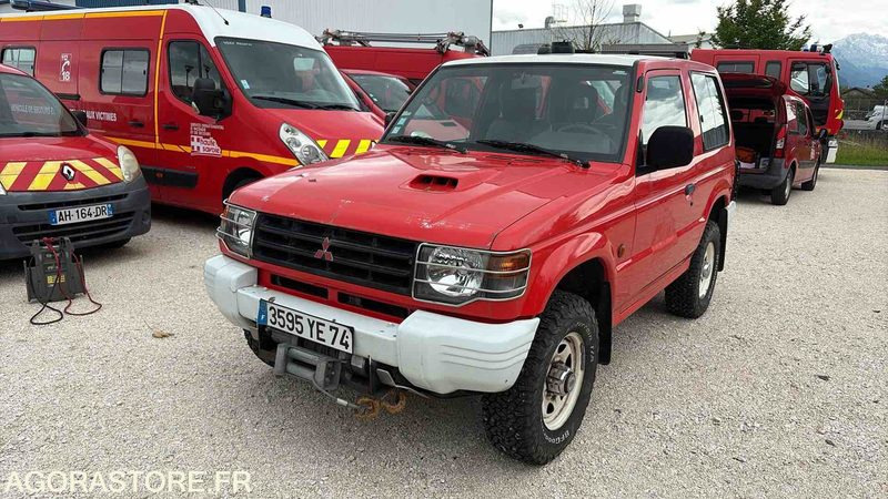 MITSUBISHI MONTERO 103 145 Kms - 2004 - 3595 YE 74 - SUV: φωτογραφία 3 MITSUBISHI MONTERO 103 145 Kms - 2004 - 3595 YE 74 - SUV: φωτογραφία 3