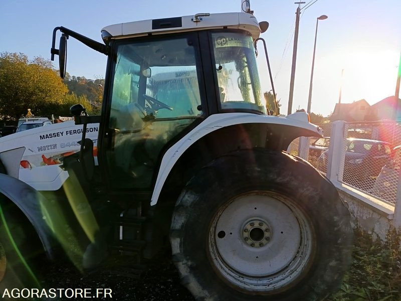 Massey Ferguson 6445 CT-742-PG - Τρακτέρ: φωτογραφία 4 Massey Ferguson 6445 CT-742-PG - Τρακτέρ: φωτογραφία 4