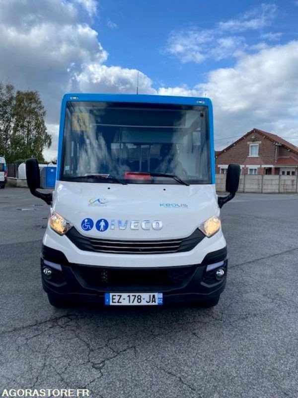 Minibus INDCAR MOBI LOW ENTRY - 27 places - PMR - Μικρό λεωφορείο, Επιβατικό βαν: φωτογραφία 1 Minibus INDCAR MOBI LOW ENTRY - 27 places - PMR - Μικρό λεωφορείο, Επιβατικό βαν: φωτογραφία 1