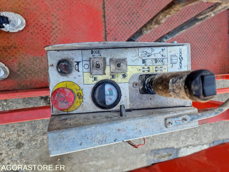 NACELLE ELECTRIQUE CISEAUX SKYJACK SJ4632 11.75M - 2010 - Ψαλιδωτό ανυψωτικό: φωτογραφία 5 NACELLE ELECTRIQUE CISEAUX SKYJACK SJ4632 11.75M - 2010 - Ψαλιδωτό ανυψωτικό: φωτογραφία 5