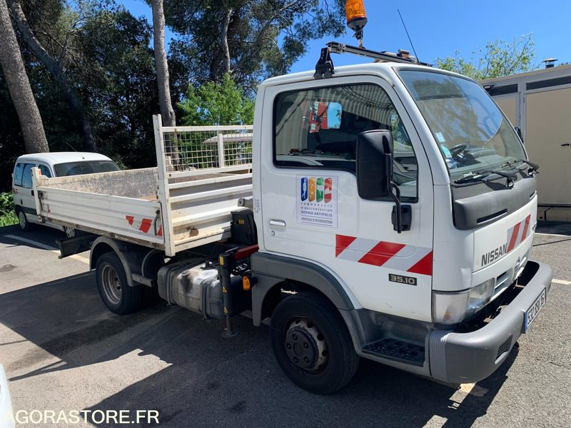 Nissan Cabstar - 2006 - 127 000 kms - 532 BSH 06 - Όχημα με ανατρεπομενη καροτσα: φωτογραφία 3 Nissan Cabstar - 2006 - 127 000 kms - 532 BSH 06 - Όχημα με ανατρεπομενη καροτσα: φωτογραφία 3