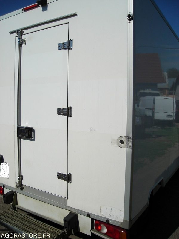 OPEL VIVARO FRIGORIFIQUE - 2017 - 159600KM - Επαγγελματικό αυτοκίνητο ψυγείο: φωτογραφία 3 OPEL VIVARO FRIGORIFIQUE - 2017 - 159600KM - Επαγγελματικό αυτοκίνητο ψυγείο: φωτογραφία 3