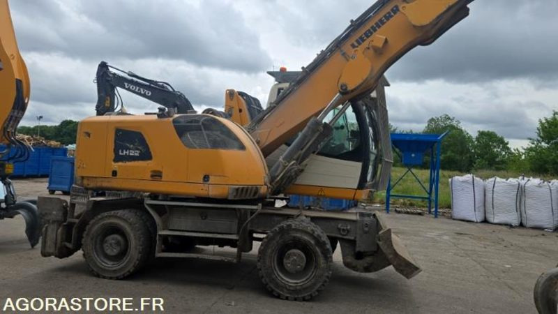 PELLE DE MANUTENTION SUR ROUE - LH22M LITRONIC LIEBHERR - 2017 / 12 053 HEURES - Εκσκαφέας: φωτογραφία 2 PELLE DE MANUTENTION SUR ROUE - LH22M LITRONIC LIEBHERR - 2017 / 12 053 HEURES - Εκσκαφέας: φωτογραφία 2