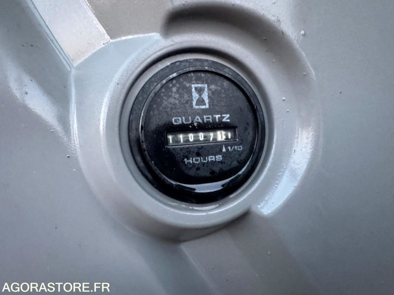 Εκσκαφέας PELLE NEW HOLLAND E215B - 2009 - 11000 heures: φωτογραφία 7 Εκσκαφέας PELLE NEW HOLLAND E215B - 2009 - 11000 heures: φωτογραφία 7