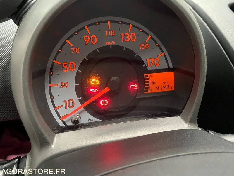 PEUGEOT 107 - Αυτοκίνητο: φωτογραφία 3 PEUGEOT 107 - Αυτοκίνητο: φωτογραφία 3