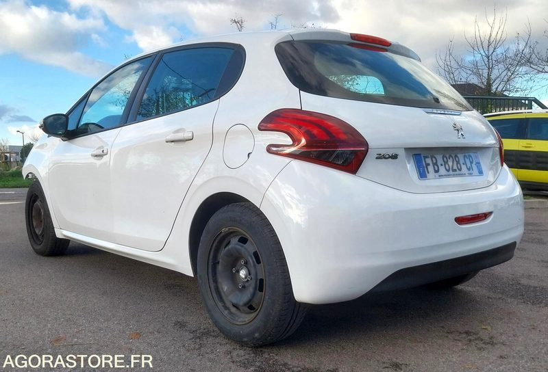 PEUGEOT 208 - 2018 - 121361km - ESSENCE - pour pièces - Αυτοκίνητο: φωτογραφία 5 PEUGEOT 208 - 2018 - 121361km - ESSENCE - pour pièces - Αυτοκίνητο: φωτογραφία 5