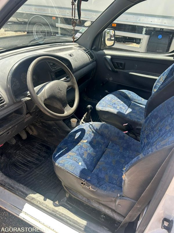 PEUGEOT PARTNER 1.9D 69CV 1999 273780KMS - Μικρό βαν: φωτογραφία 5 PEUGEOT PARTNER 1.9D 69CV 1999 273780KMS - Μικρό βαν: φωτογραφία 5