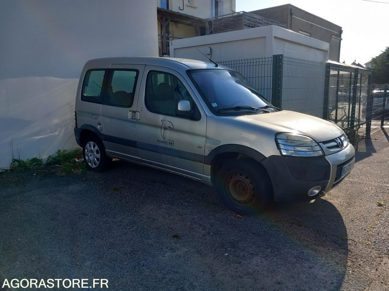 PEUGEOT PARTNER 131688kms 2005 - Μικρό βαν: φωτογραφία 2 PEUGEOT PARTNER 131688kms 2005 - Μικρό βαν: φωτογραφία 2