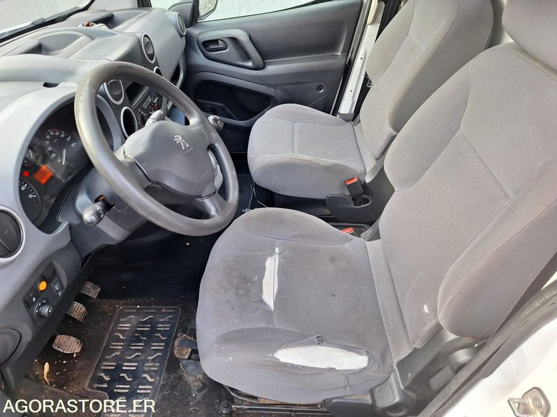 Μικρό βαν PEUGEOT PARTNER Benne_ 2 places _ Diesel 1.6HDI: φωτογραφία 6 Μικρό βαν PEUGEOT PARTNER Benne_ 2 places _ Diesel 1.6HDI: φωτογραφία 6