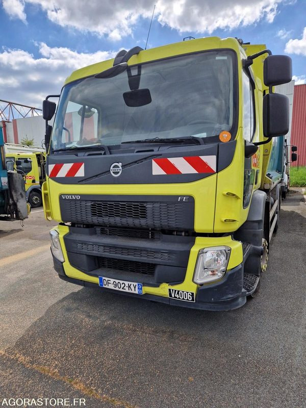 PORTEUR BOM 26T VOLVO GEESINK - 2014 - 154700kms - Απορριμματοφόρο: φωτογραφία 1 PORTEUR BOM 26T VOLVO GEESINK - 2014 - 154700kms - Απορριμματοφόρο: φωτογραφία 1