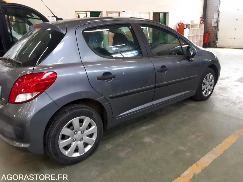 Αυτοκίνητο Peugeot 207 1.4 l essence: φωτογραφία 6