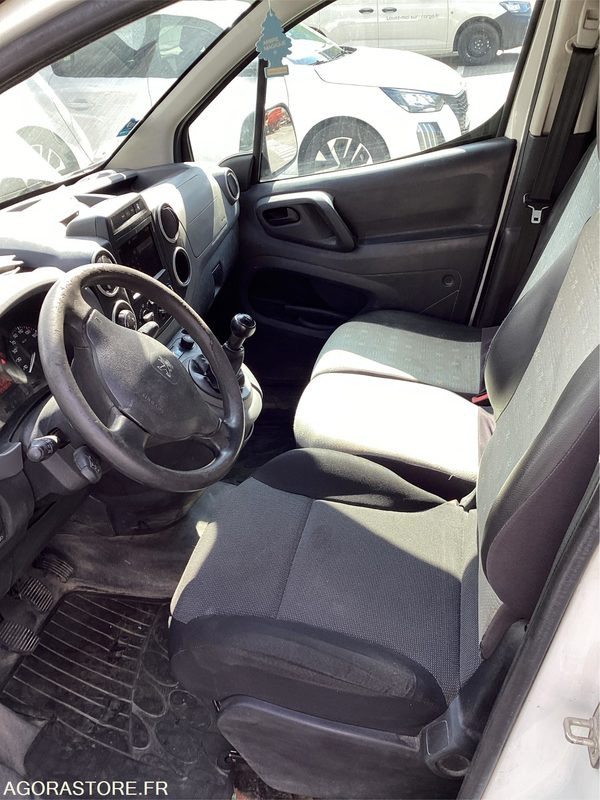 Peugeot Partner - 2017 - 259854kms - (P1006117) - Βαν: φωτογραφία 5 Peugeot Partner - 2017 - 259854kms - (P1006117) - Βαν: φωτογραφία 5