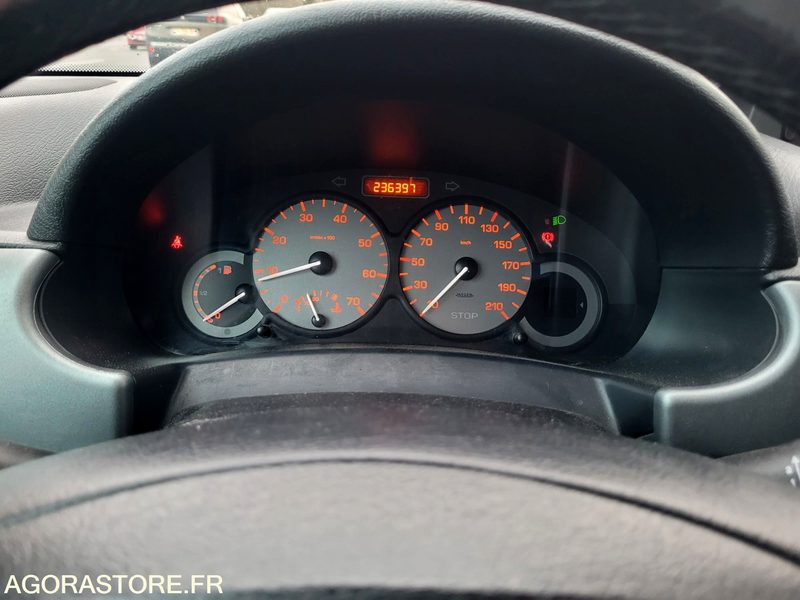 Peugeot partner 1.6hdi 90 ch - Αυτοκίνητο: φωτογραφία 5 Peugeot partner 1.6hdi 90 ch - Αυτοκίνητο: φωτογραφία 5