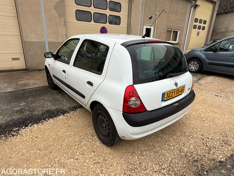 RENAULT CLIO - 2002 - 160000 KM - Αυτοκίνητο: φωτογραφία 2 RENAULT CLIO - 2002 - 160000 KM - Αυτοκίνητο: φωτογραφία 2