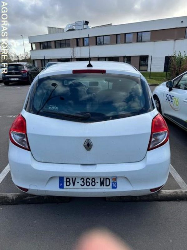 RENAULT CLIO - Αυτοκίνητο: φωτογραφία 4 RENAULT CLIO - Αυτοκίνητο: φωτογραφία 4