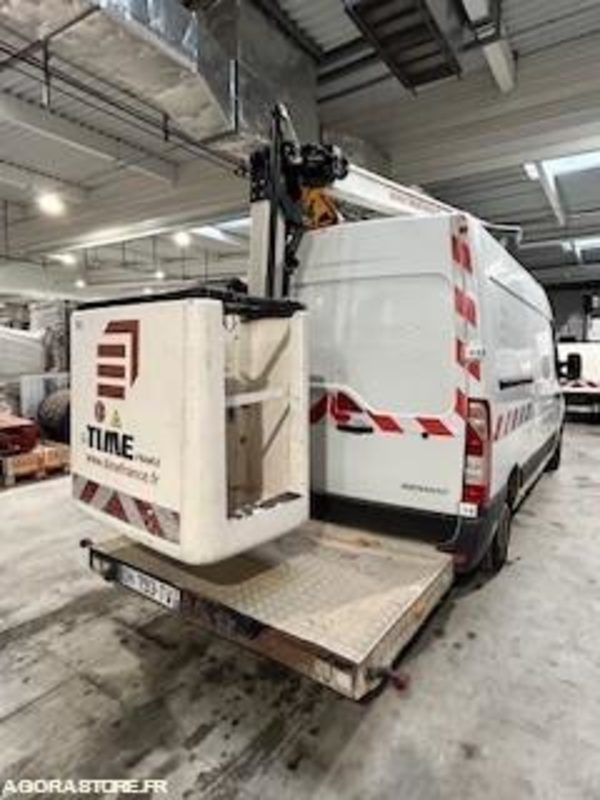 RENAULT - MASTER NACELLE 2014 / 204 645KM - DH793TV - Βαν: φωτογραφία 2 RENAULT - MASTER NACELLE 2014 / 204 645KM - DH793TV - Βαν: φωτογραφία 2