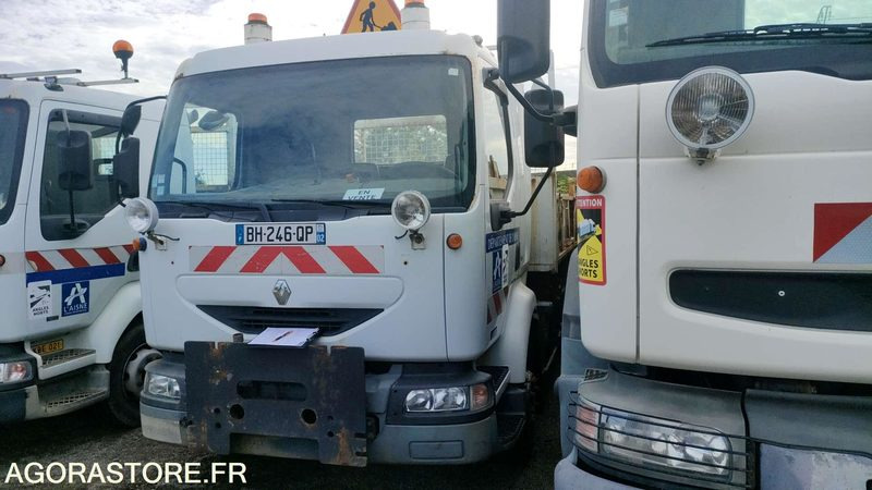 RENAULT MIDLUM 180 - 2003 - Όχημα με ανατρεπομενη καροτσα: φωτογραφία 2 RENAULT MIDLUM 180 - 2003 - Όχημα με ανατρεπομενη καροτσα: φωτογραφία 2