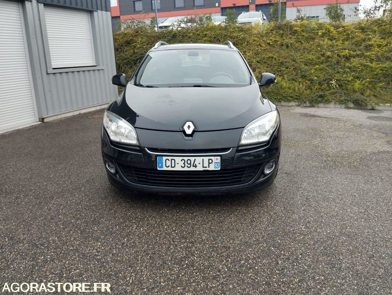RENAULT- Megane 3 Tomtom Estate 1.5 DCI 110 - année 2012 - 222000 kms - DIESEL - Station wagon: φωτογραφία 1 RENAULT- Megane 3 Tomtom Estate 1.5 DCI 110 - année 2012 - 222000 kms - DIESEL - Station wagon: φωτογραφία 1