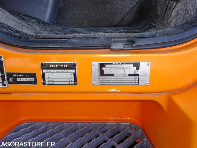 Φορτηγό RENAULT PRENIUM: φωτογραφία 10