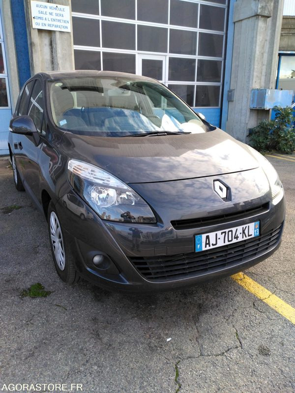 RENAULT SCENIC 1.9 DIESEL - Αυτοκίνητο: φωτογραφία 1 RENAULT SCENIC 1.9 DIESEL - Αυτοκίνητο: φωτογραφία 1