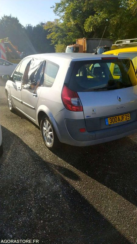 RENAULT SCENIC - 2007 - Αυτοκίνητο: φωτογραφία 2 RENAULT SCENIC - 2007 - Αυτοκίνητο: φωτογραφία 2