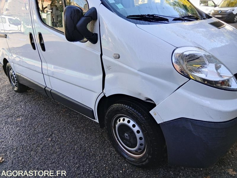 RENAULT TRAFIC - 2012 - 89191kms - Βαν: φωτογραφία 4 RENAULT TRAFIC - 2012 - 89191kms - Βαν: φωτογραφία 4