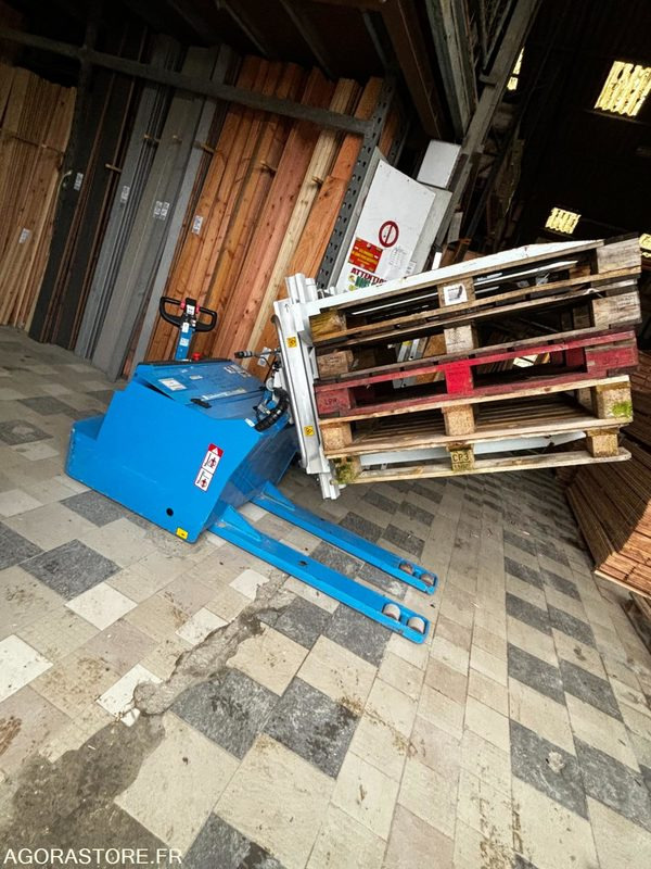 RETOURNEUR DE PALETTES autonome transpalette - Εργαλείο/ Εξοπλισμός: φωτογραφία 1 RETOURNEUR DE PALETTES autonome transpalette - Εργαλείο/ Εξοπλισμός: φωτογραφία 1
