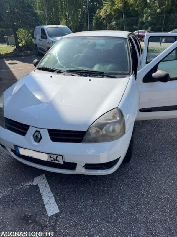 Renault CLIO 2 - Αυτοκίνητο: φωτογραφία 1 Renault CLIO 2 - Αυτοκίνητο: φωτογραφία 1