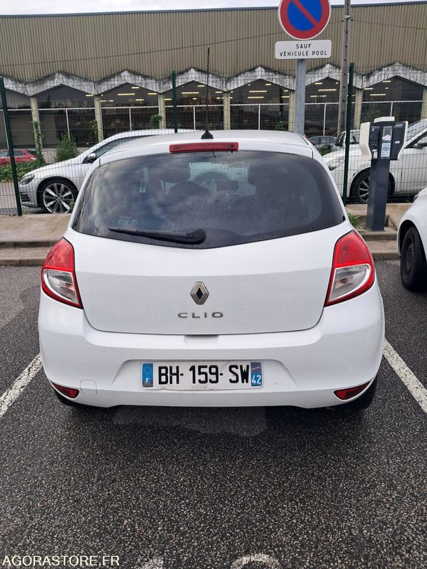 Renault CLIO 3 -2011 - Αυτοκίνητο: φωτογραφία 4 Renault CLIO 3 -2011 - Αυτοκίνητο: φωτογραφία 4