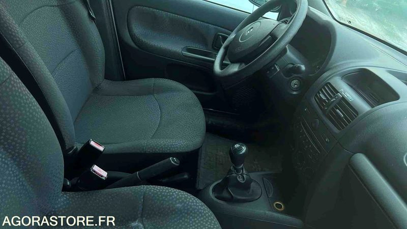 Renault Clio - 2006 - 163200kms - FZ-228-PM - Αυτοκίνητο: φωτογραφία 2 Renault Clio - 2006 - 163200kms - FZ-228-PM - Αυτοκίνητο: φωτογραφία 2