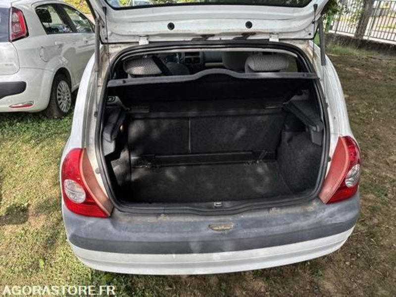 Renault Clio - 756BNJ57 - Αυτοκίνητο: φωτογραφία 5 Renault Clio - 756BNJ57 - Αυτοκίνητο: φωτογραφία 5