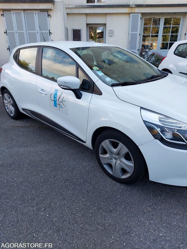 Renault Clio Blanche DC974FQ de 2013 - 67561 km - Αυτοκίνητο: φωτογραφία 3 Renault Clio Blanche DC974FQ de 2013 - 67561 km - Αυτοκίνητο: φωτογραφία 3