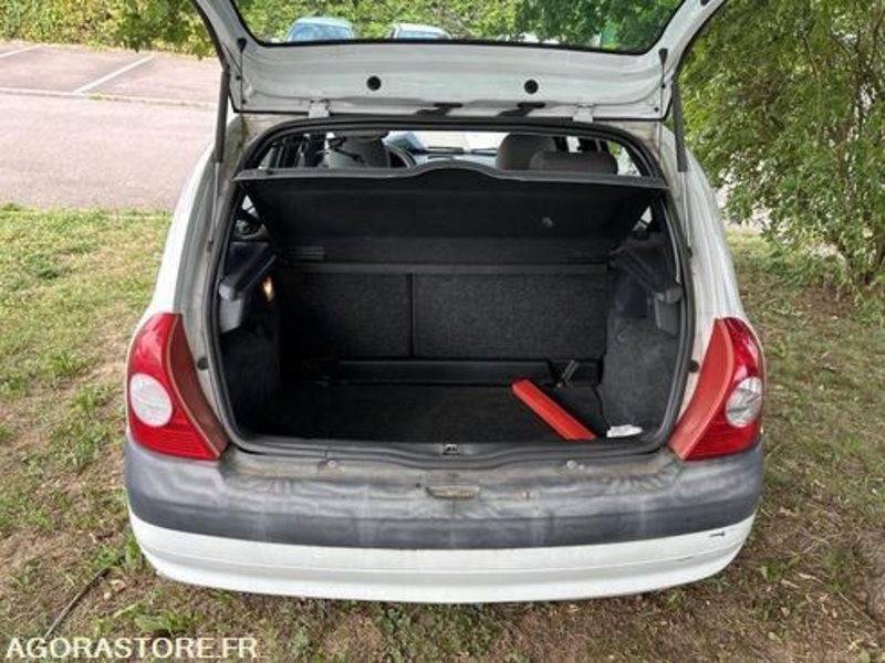 Renault Clio - CY913AQ - Αυτοκίνητο: φωτογραφία 5 Renault Clio - CY913AQ - Αυτοκίνητο: φωτογραφία 5