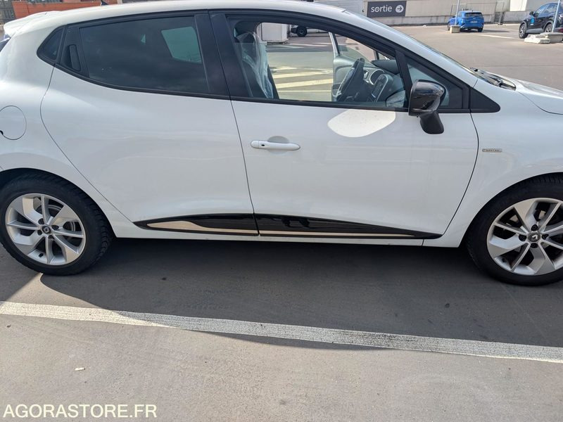 Renault Clio IV Limited TCe 90 – 2017 – Très bien équipée – Excellent état - Αυτοκίνητο: φωτογραφία 3 Renault Clio IV Limited TCe 90 – 2017 – Très bien équipée – Excellent état - Αυτοκίνητο: φωτογραφία 3