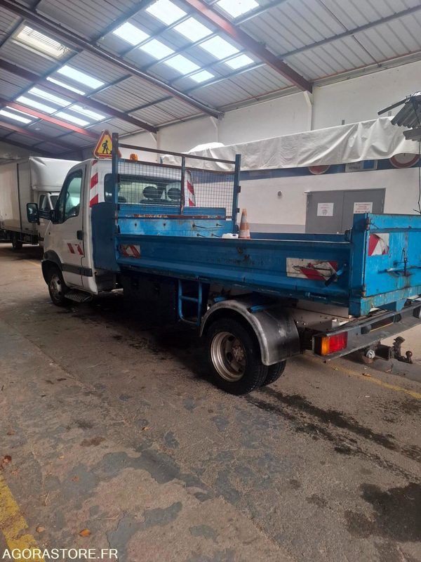Renault Mascott benne roues jumelées 183615kms 2000 - Όχημα με ανατρεπομενη καροτσα: φωτογραφία 3 Renault Mascott benne roues jumelées 183615kms 2000 - Όχημα με ανατρεπομενη καροτσα: φωτογραφία 3