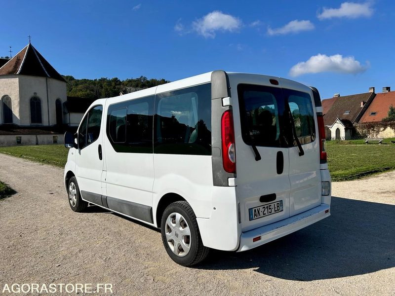 Renault Trafic 2 - 2010 - 141000 kms - Μικρό λεωφορείο, Επιβατικό βαν: φωτογραφία 4 Renault Trafic 2 - 2010 - 141000 kms - Μικρό λεωφορείο, Επιβατικό βαν: φωτογραφία 4