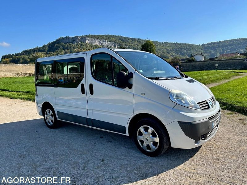 Renault Trafic 2 - 2010 - 141000 kms - Μικρό λεωφορείο, Επιβατικό βαν: φωτογραφία 1 Renault Trafic 2 - 2010 - 141000 kms - Μικρό λεωφορείο, Επιβατικό βαν: φωτογραφία 1