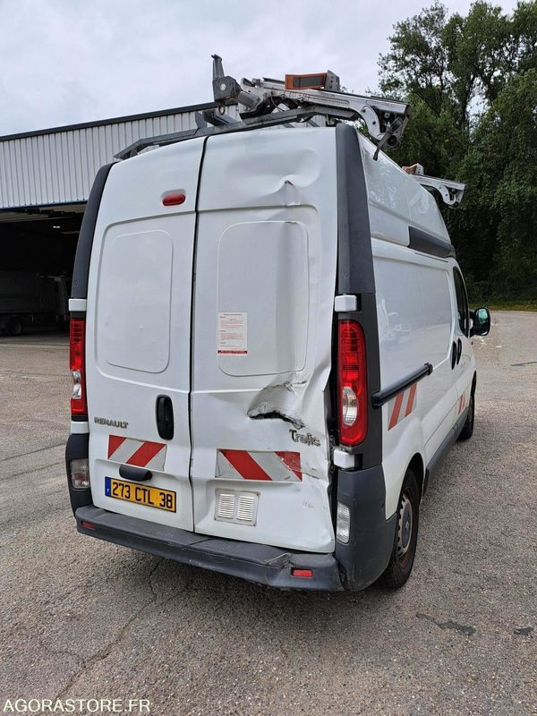 Renault Trafic - 2006 - 75540kms - 273CTL38 - Βαν: φωτογραφία 2 Renault Trafic - 2006 - 75540kms - 273CTL38 - Βαν: φωτογραφία 2