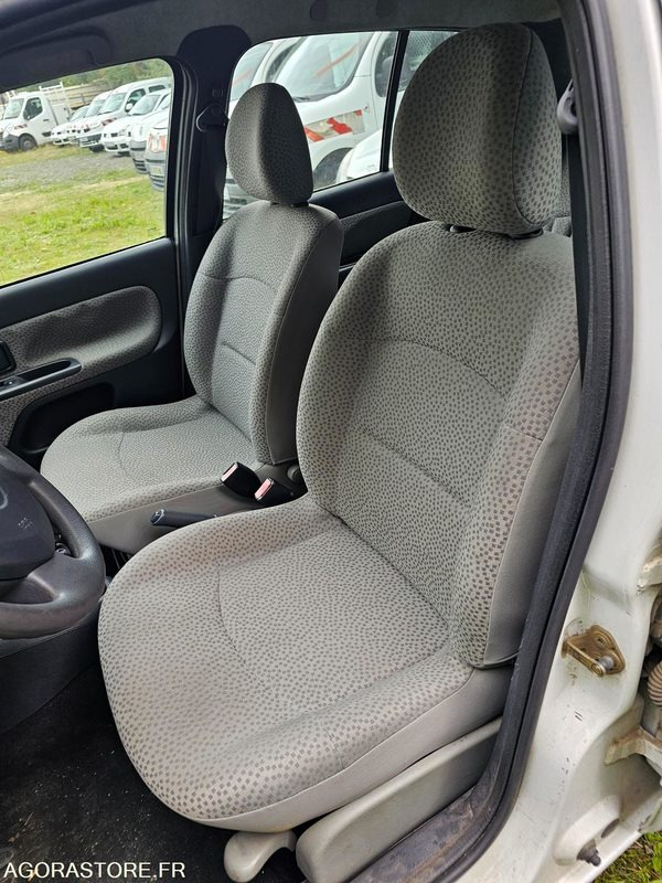 Renault clio - 2005 - 170245km - 3780WA28 - Αυτοκίνητο: φωτογραφία 5 Renault clio - 2005 - 170245km - 3780WA28 - Αυτοκίνητο: φωτογραφία 5