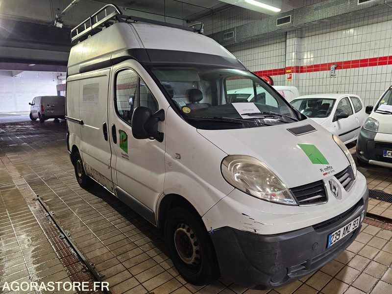 Renault trafic - 2008 - 51119km - 239 AMZ 93 - Βαν: φωτογραφία 2 Renault trafic - 2008 - 51119km - 239 AMZ 93 - Βαν: φωτογραφία 2