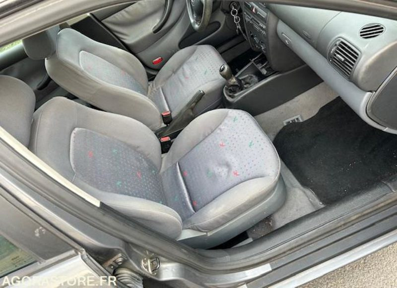 SEAT TOLEDO 1.9 TDI 110 CH - 2000 - 208 500 kms - Αυτοκίνητο: φωτογραφία 5 SEAT TOLEDO 1.9 TDI 110 CH - 2000 - 208 500 kms - Αυτοκίνητο: φωτογραφία 5